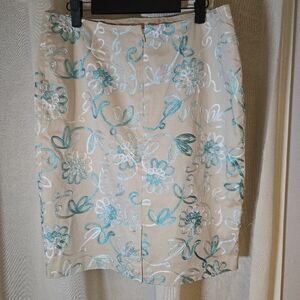 Harold's Beige & Teal Floral Embroidered Pencil Skirt Classic Casual